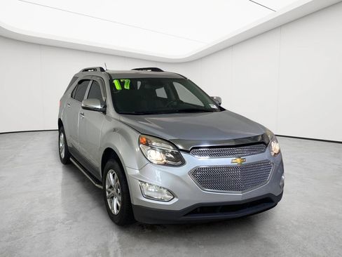Used 2017 Chevrolet Equinox LT w/ Convenience Package AWD/4WD image 3
