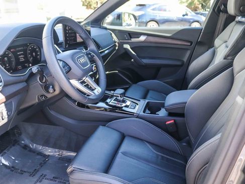Certified 2025 Audi Q5 e Premium Plus w/ Premium Plus Package AWD/4WD image 20