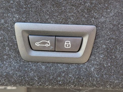 New 2026 BMW 330i xDrive Sedan w/ M Sport Package image 33