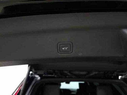 Used 2023 Cadillac Escalade V w/ LPO, ONYX Package image 9