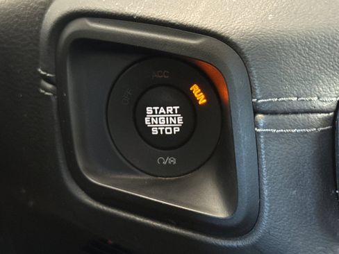 Used 2024 Jeep Wrangler Unlimited Rubicon 4xe AWD/4WD image 34