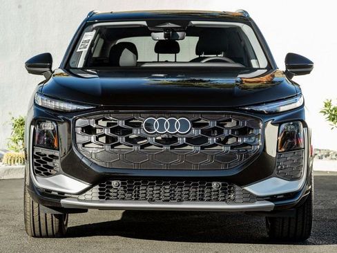 New 2026 Audi Q3 quattro 2.0T image 3