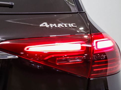 Certified 2026 Mercedes-Benz GLE 580 4MATIC image 11