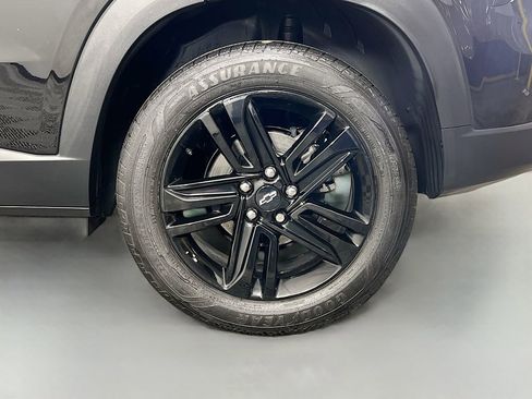 Used 2024 Chevrolet Trax ACTIV w/ Sunroof Package image 30