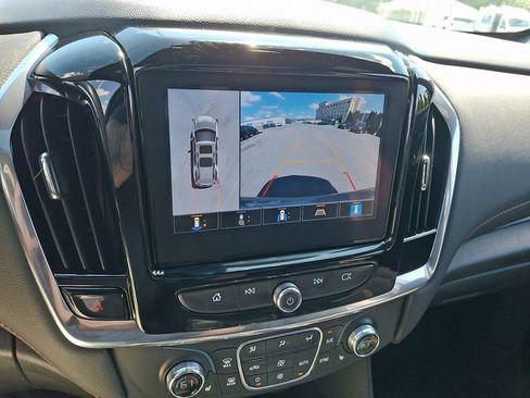 Certified 2023 Chevrolet Traverse RS AWD/4WD image 19