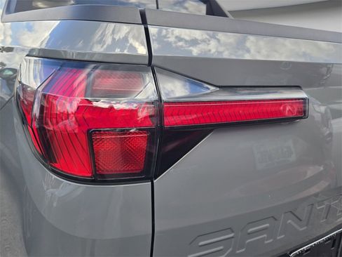 Certified 2024 Hyundai Santa Cruz SEL w/ Activity Package image 7