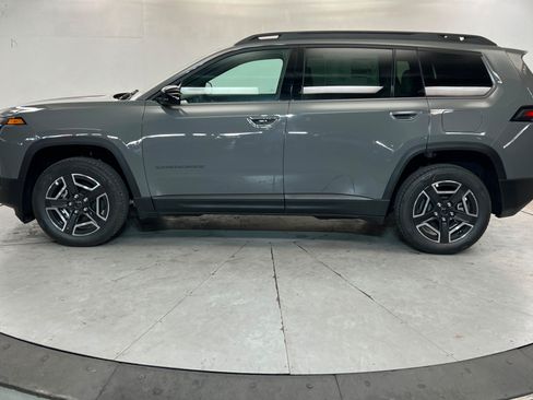 New 2026 Jeep Cherokee Laredo AWD/4WD image 2