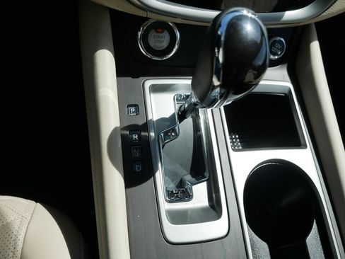 Used 2024 Nissan Murano Platinum w/ Cargo Package image 24