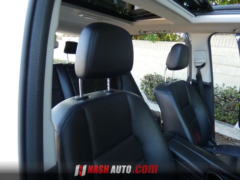 Used 2014 Mercedes-Benz GLK 350 2WD w/ Premium 1 Package image 28