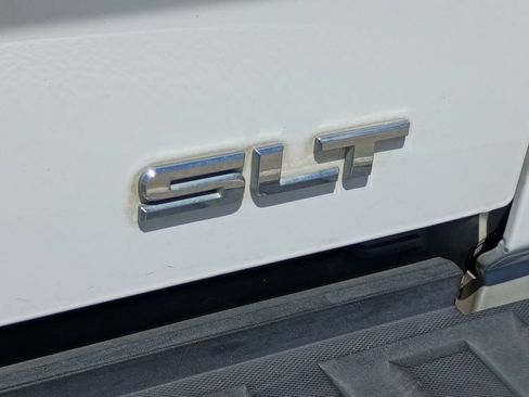 Used 2014 GMC Sierra 1500 SLT w/ SLT Crew Cab Value Package AWD/4WD image 14