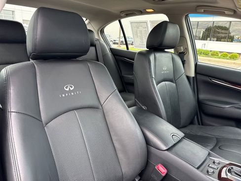 Used 2010 INFINITI G37 x Sedan w/ Premium Pkg AWD/4WD image 9