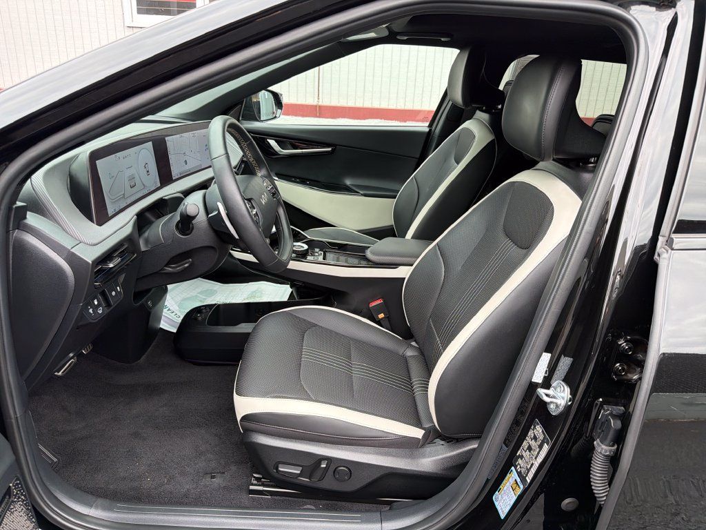Used 2024 Kia EV6 GT-Line AWD/4WD image 10