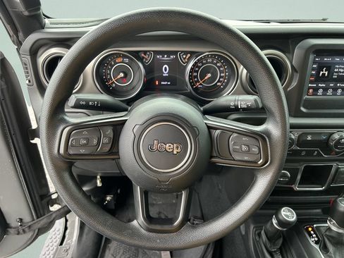 Used 2022 Jeep Wrangler Sport AWD/4WD image 25