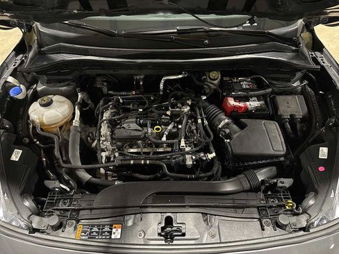 Used 2022 Ford Escape S image 12