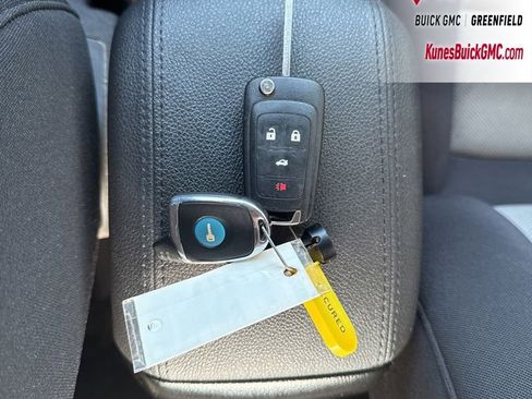 Used 2012 Chevrolet Cruze LS FWD image 16