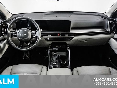 Used 2025 Kia Sorento S w/ Panoramic Sunroof Package FWD image 19