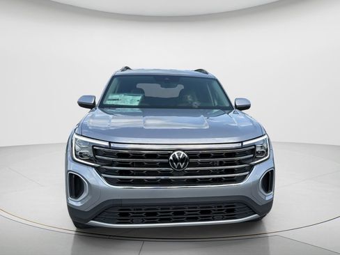New 2026 Volkswagen Atlas SE FWD image 2