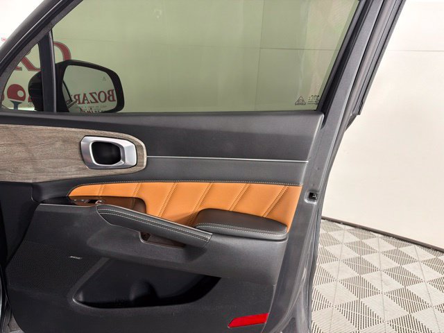 Used 2022 Kia Sorento SX Prestige w/ Rust Color Package AWD/4WD image 36