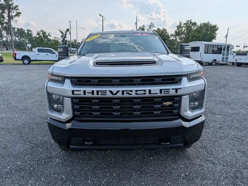 Used 2022 Chevrolet Silverado 2500 Custom w/ Custom Convenience Package AWD/4WD image 2