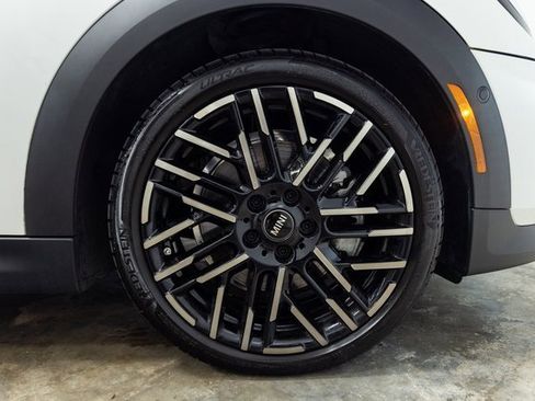 Certified 2025 MINI Cooper S image 29