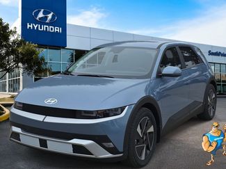 New 2026 Hyundai Ioniq 5 SE video 1