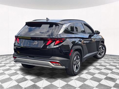 Used 2025 Hyundai Tucson SEL FWD image 16