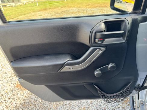 Used 2015 Jeep Wrangler 4WD Sport image 24