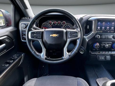 Used 2021 Chevrolet Silverado 1500 LT AWD/4WD image 9