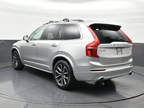 Used 2018 Volvo XC90 T5 Momentum w/ Convenience Package AWD/4WD image 3