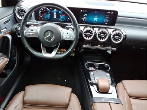 Used 2022 Mercedes-Benz CLA 250 image 9