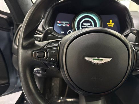 Used 2019 Aston Martin DB11 Coupe image 66
