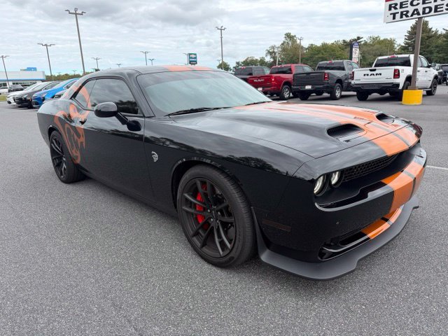 Used 2023 Dodge Challenger SRT Hellcat w/ Driver Convenience Group RWD image 1
