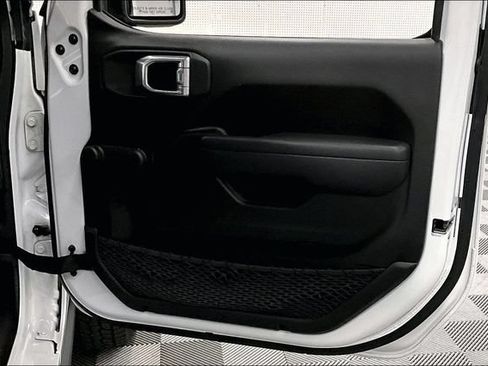 Used 2022 Jeep Wrangler Unlimited Sport AWD/4WD image 21