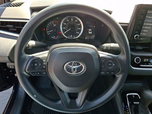 Used 2022 Toyota Corolla LE w/ LE Convenience Package FWD image 22