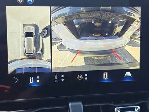 New 2026 Chevrolet Equinox LT w/ Convenience Package II FWD image 6