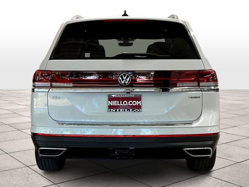 New 2025 Volkswagen Atlas SEL image 6