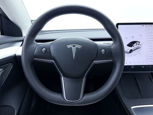 Used 2023 Tesla Model 3 Standard Range image 28
