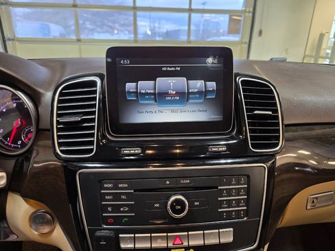 Used 2017 Mercedes-Benz GLE 350 4MATIC image 30