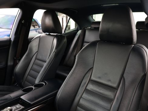 Used 2016 Lexus IS 350 RWD image 10
