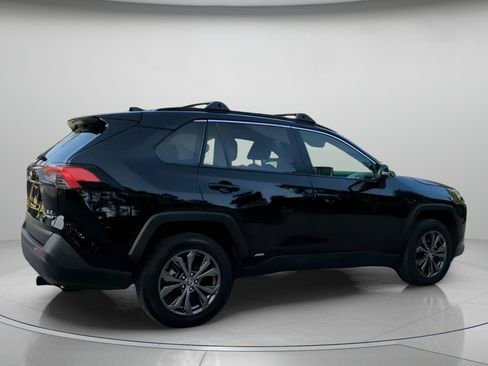 Used 2023 Toyota RAV4 XLE Premium AWD/4WD image 29