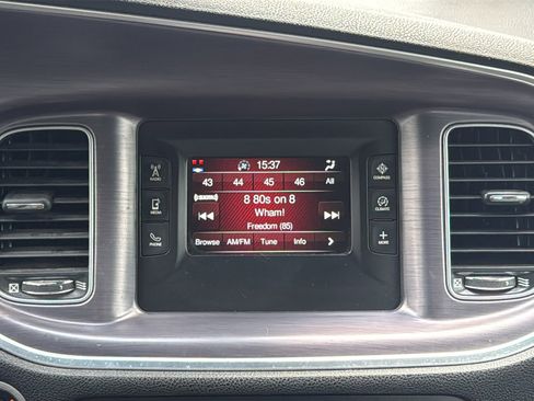 Used 2017 Dodge Charger SE w/ Popular Equipment Group RWD image 16