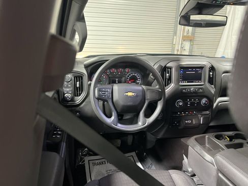 Used 2023 Chevrolet Silverado 1500 Custom image 23