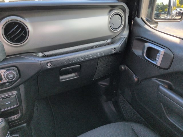 Certified 2022 Jeep Wrangler Sport AWD/4WD image 15