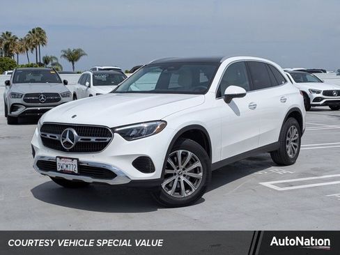 Used 2026 Mercedes-Benz GLC 300 4MATIC image 1
