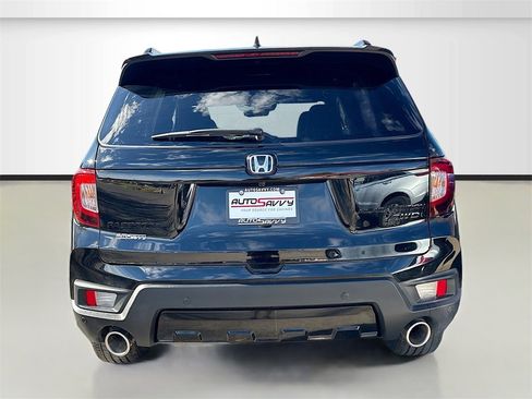 Used 2024 Honda Passport Black Edition image 6