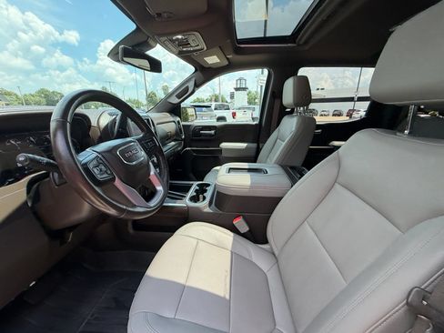 Used 2021 GMC Sierra 1500 SLT w/ SLT Premium Plus Package AWD/4WD image 4