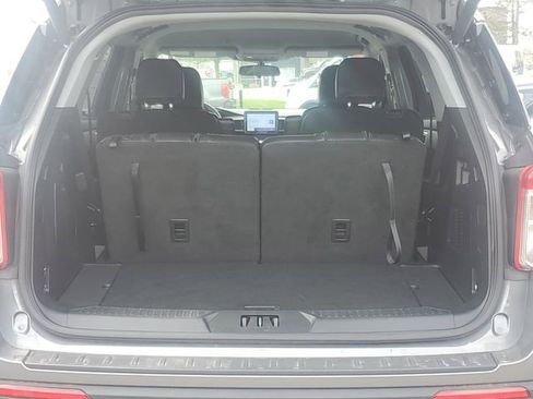 Certified 2023 Ford Explorer XLT w/ Equipment Group 202A AWD/4WD image 8