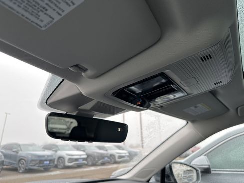 New 2026 Volkswagen Tiguan SE image 67