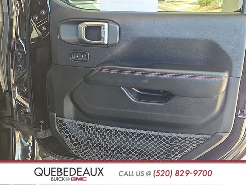 Used 2018 Jeep Wrangler Unlimited Rubicon AWD/4WD image 29