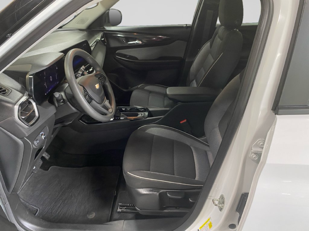 Used 2026 Chevrolet TrailBlazer LS w/ LS Confidence Package AWD/4WD image 17
